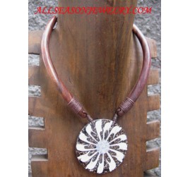 Woods Necklace Ladies